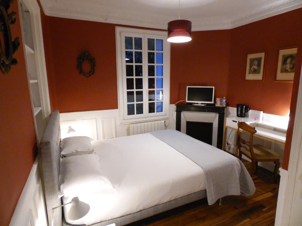 Bed & Breakfast La Clepsydre Fontenay-aux-Roses Rom bilde